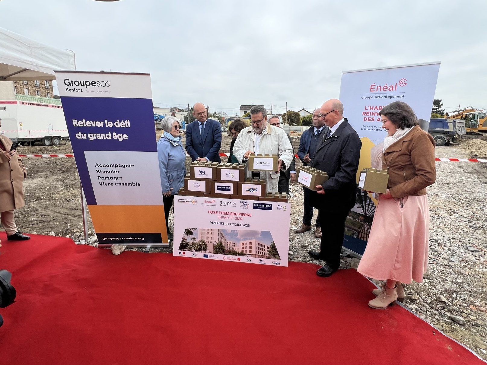 Montfermeil : Énéal et le Groupe SOS Seniors posent la première pierre d’un pôle médico-social d’avenir !
