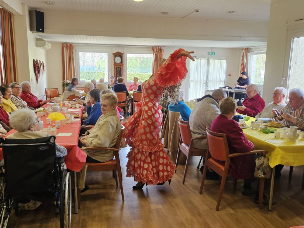 Paella & Flamenco : un vent d’Espagne à la résidence 🥘💃