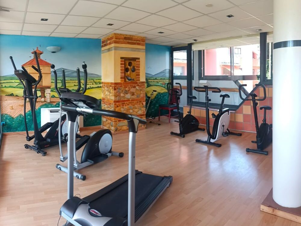 Quand la générosité pédale pour La Pradine : une nouvelle salle de sport voit le jour 🚲