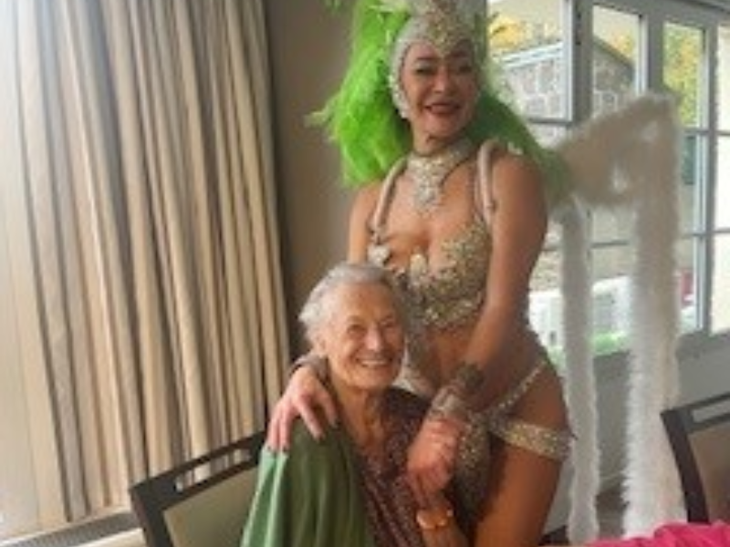 Quand le cabaret s'invite à Lannelongue 🎉