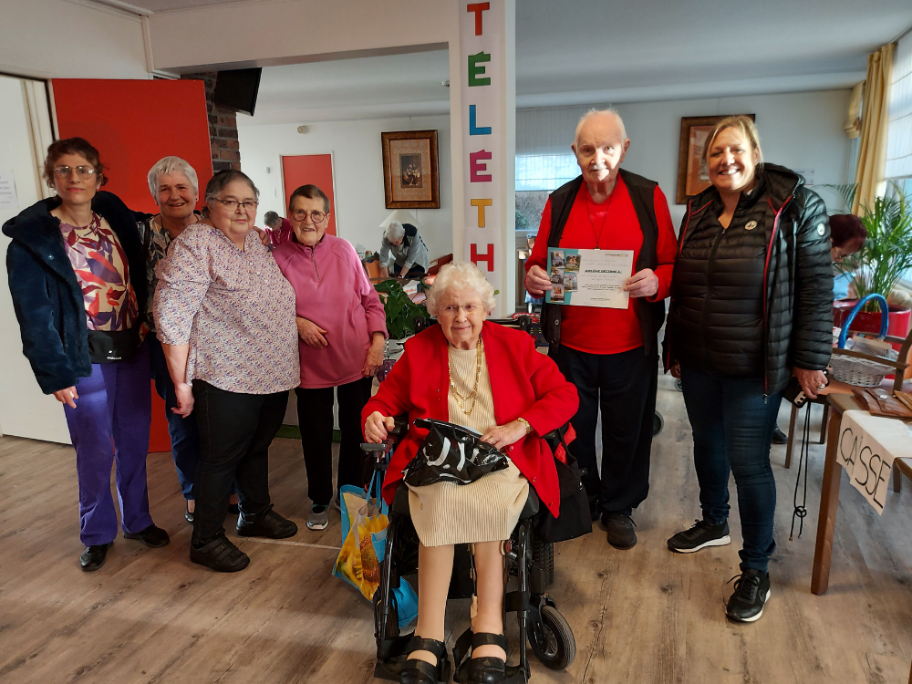 Brocante et salon de thé pour le Téléthon💛