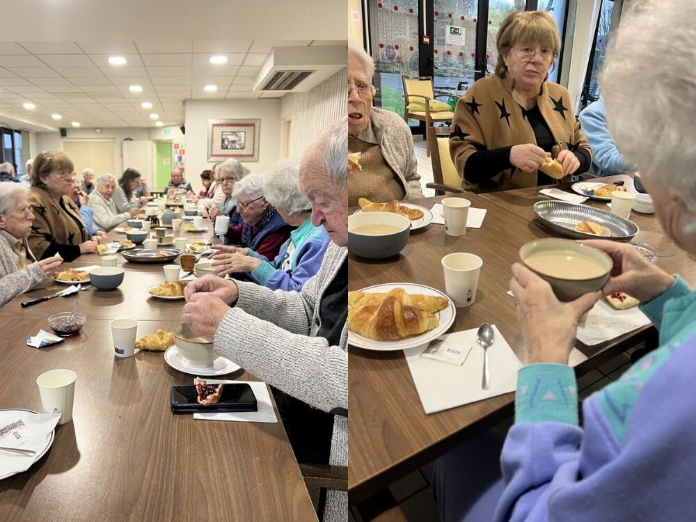 Petit déj collectif à la résidence ☕