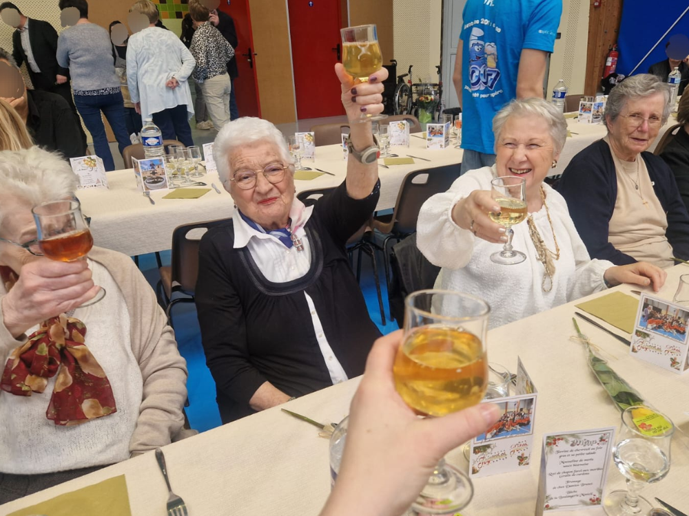 Repas des aîné·e·s💙